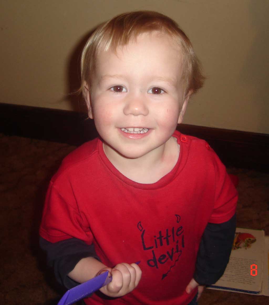 Luke/2005-09-08_Haircut/After B.JPG